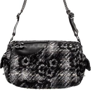 Authentic Chanel Vintage Tweed Camellia Shoulder Bag